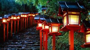 Япония, фонарь