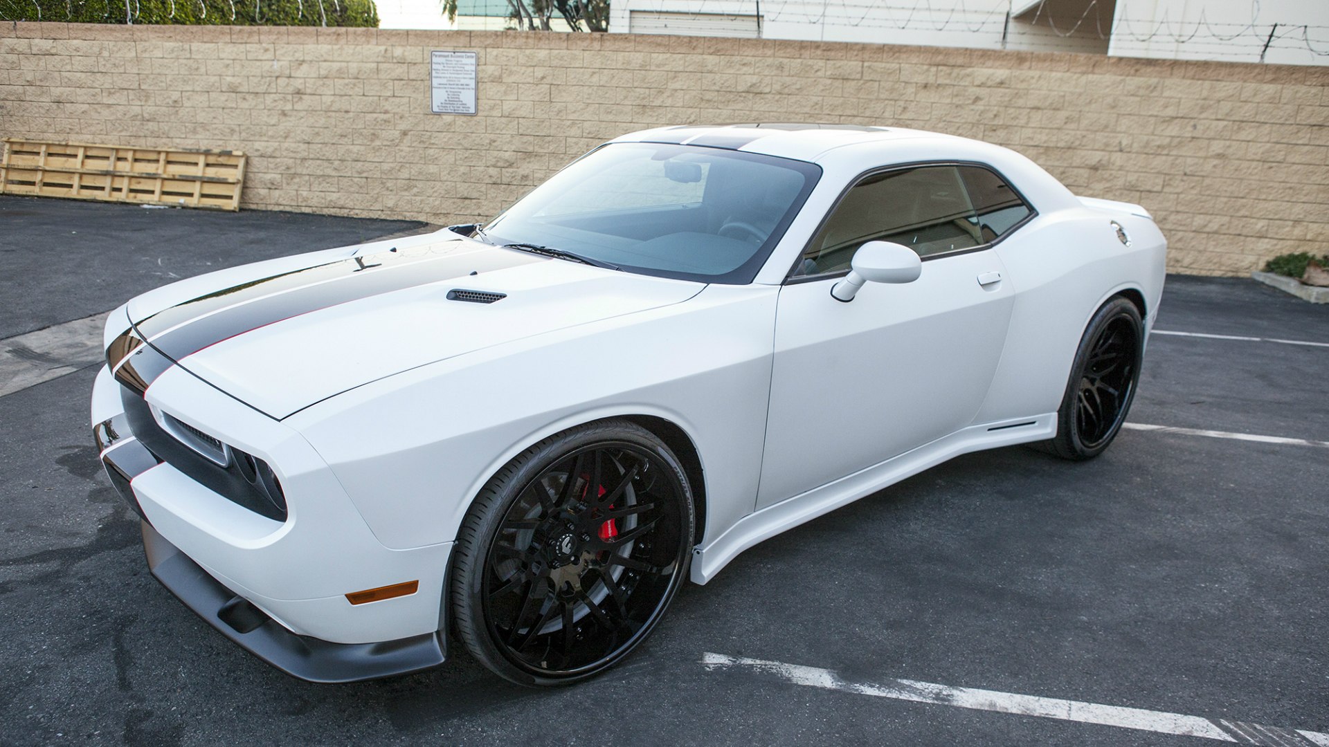 Dodge Challenger srt8 Demon Р±РµР»С‹Р№