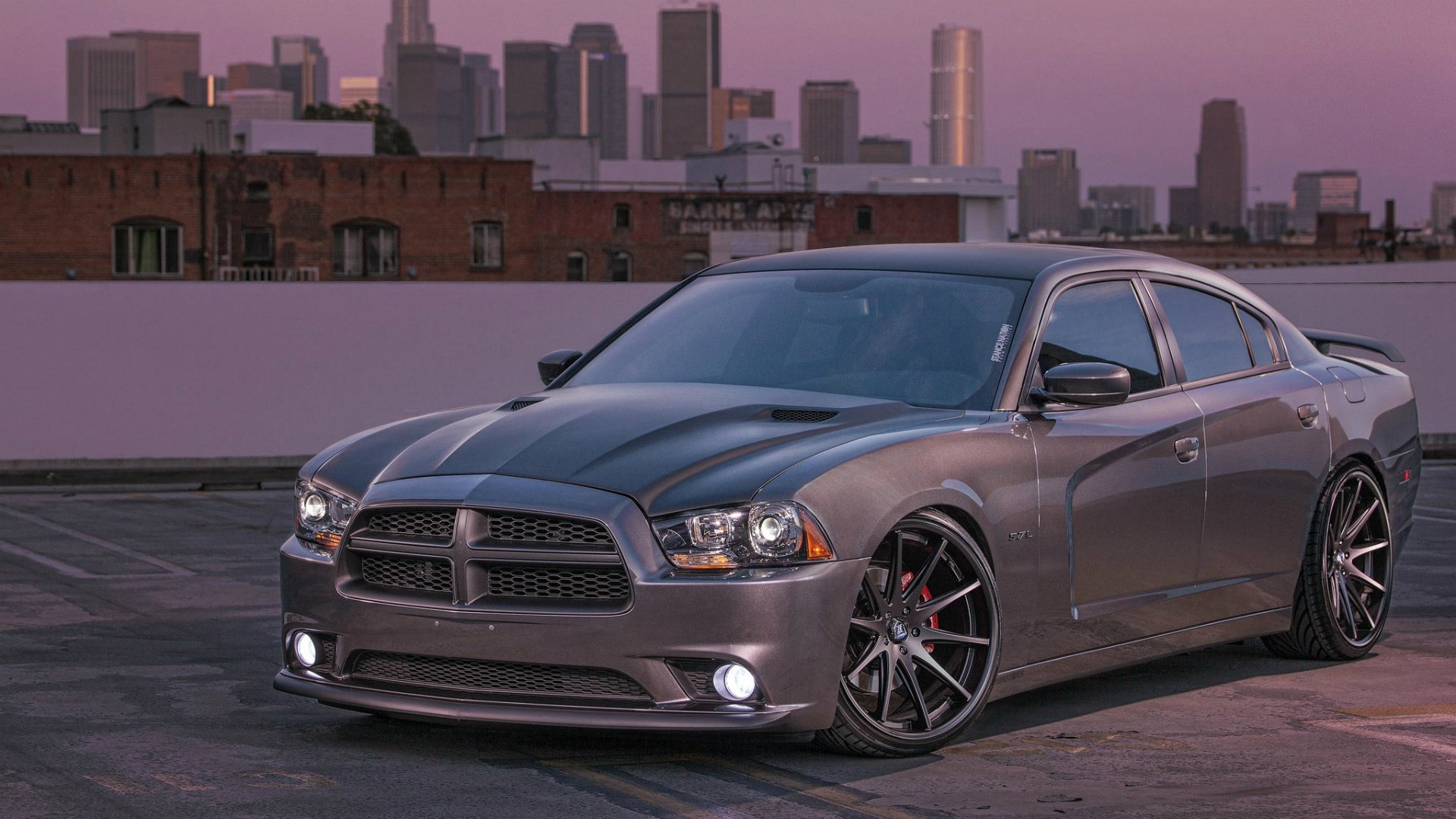 Dodge Charger srt на обои 1024x1024