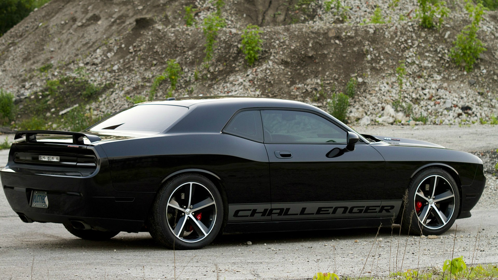 Dodge Challenger srt8 черный матовый