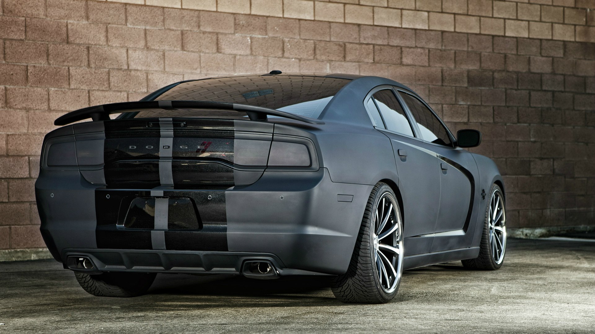 Dodge Charger 2014 черный