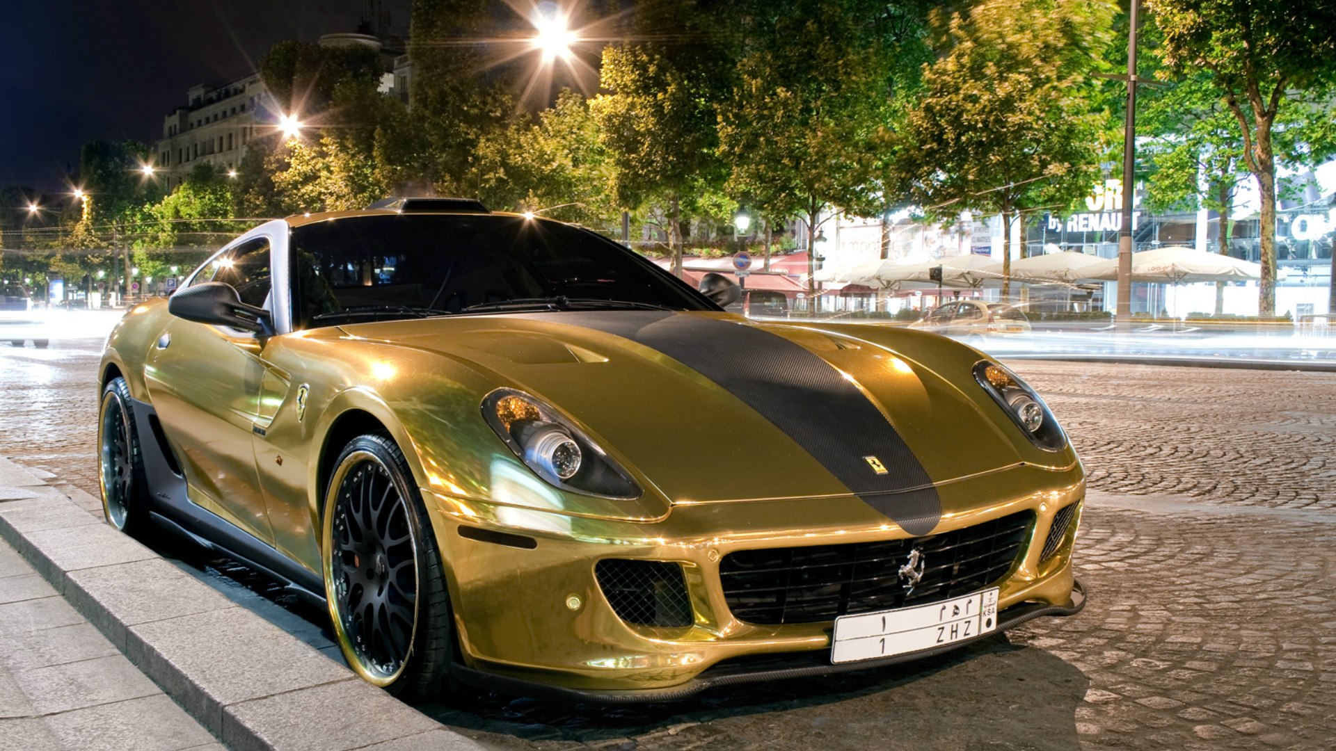 Ferrari 599 GTB из чистого золота