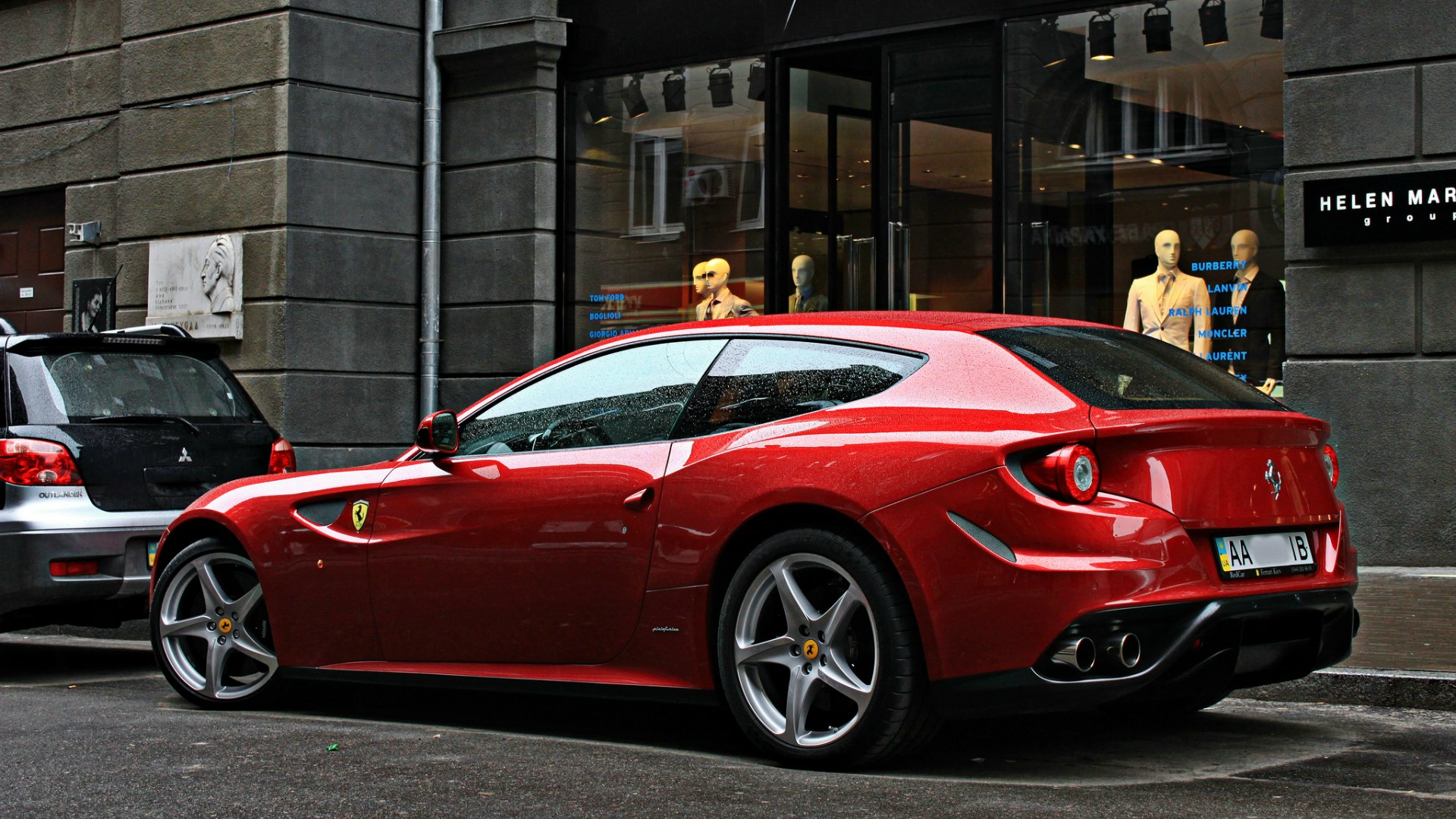 Хэтчбек Ferrari FF