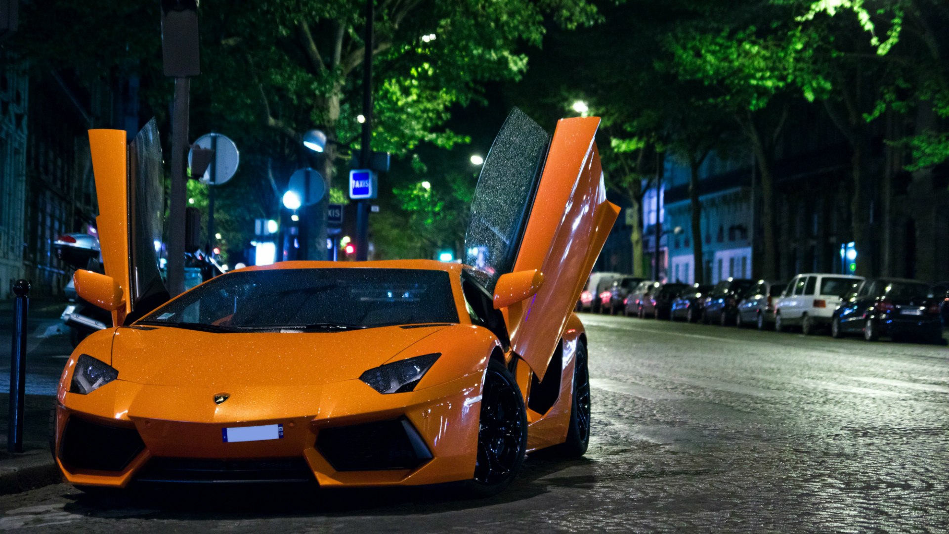 Lamborghini Aventador White and Black