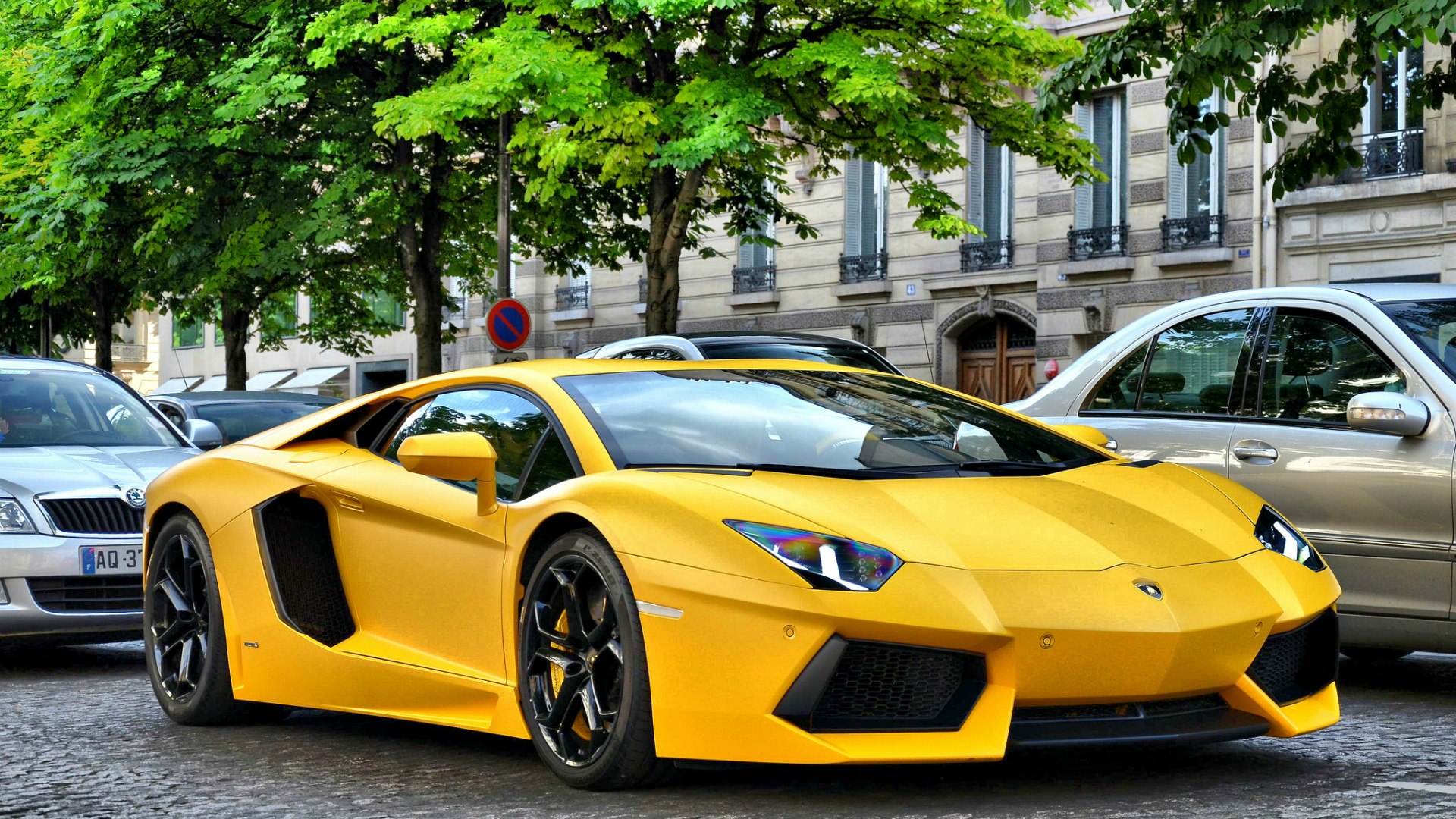 Lamborghini Aventador lp700 4 серый