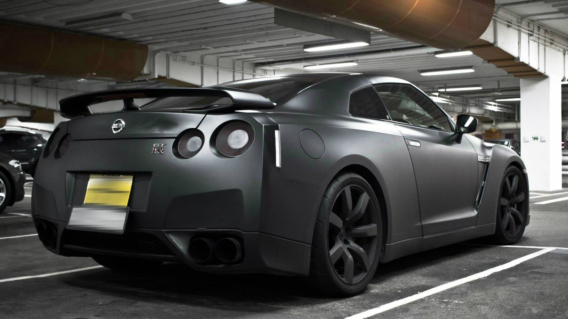 Nissan GTR r35 зелёный чёрный