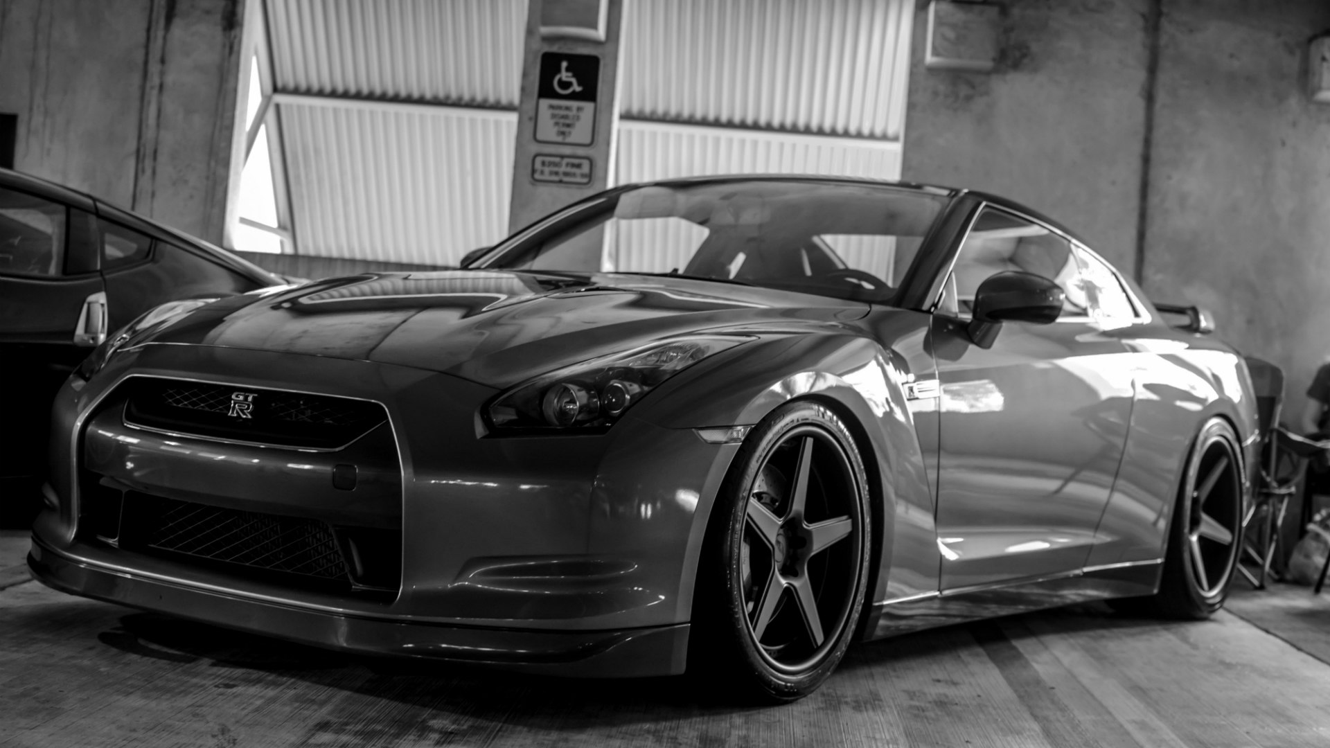 Nissan GTR r35 зелёный чёрный