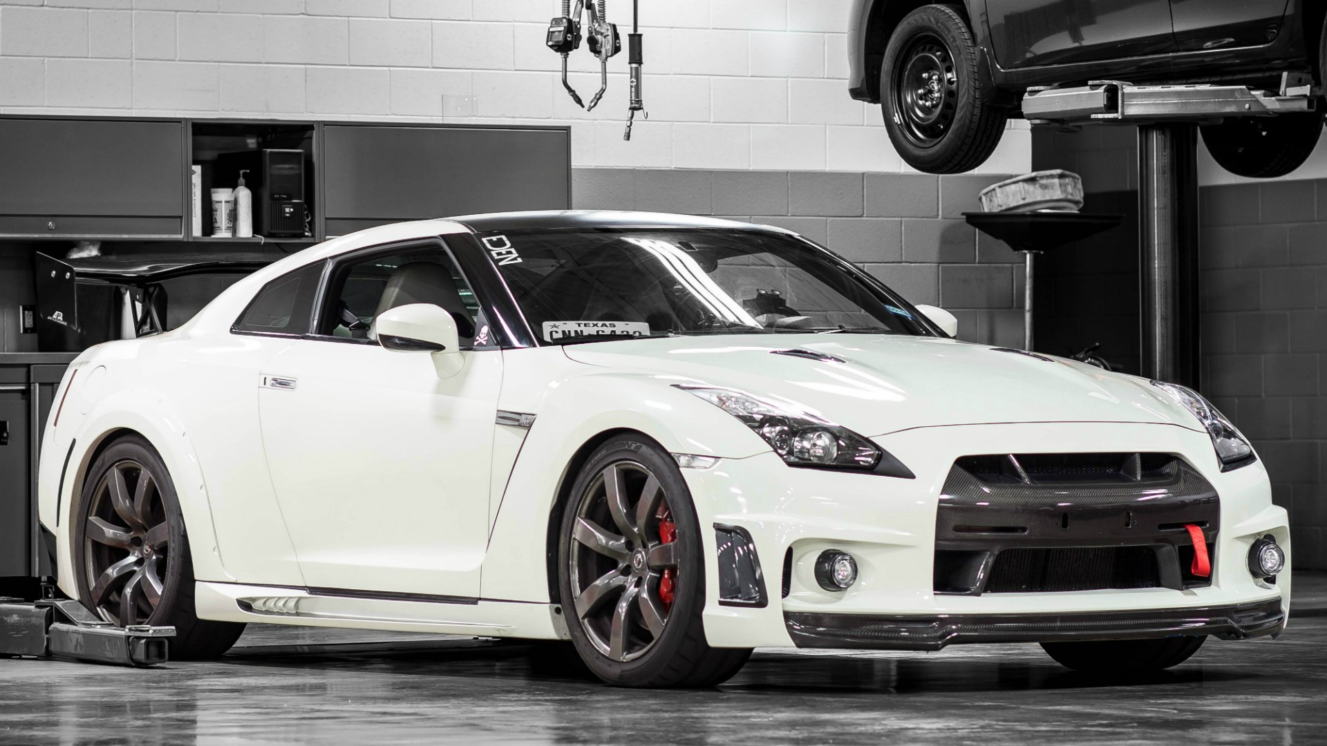 Включи gtr. Nissan GTR r35. Skyline GTR r35. Nissan GTR 35 Nismo. Ниссан ГТР 1920.