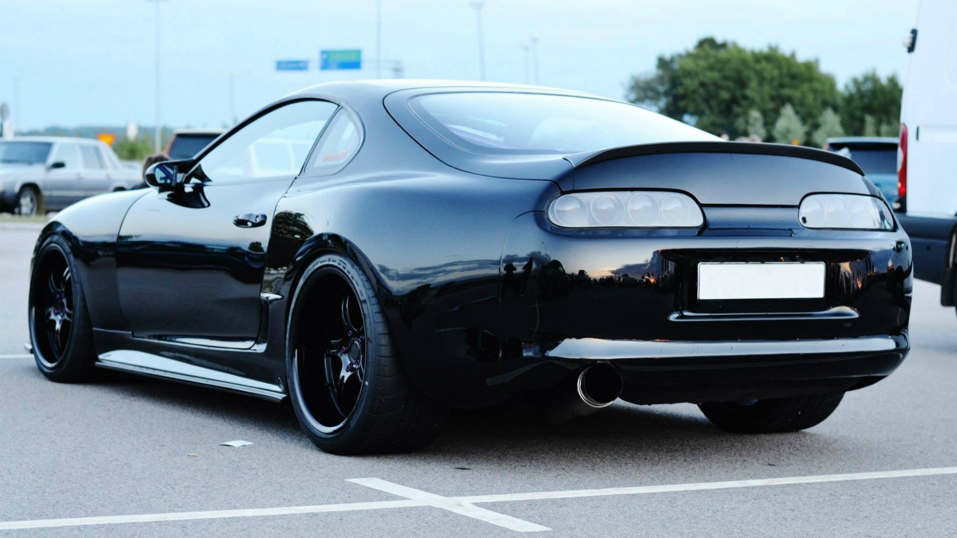 Автомобили Toyota Supra.