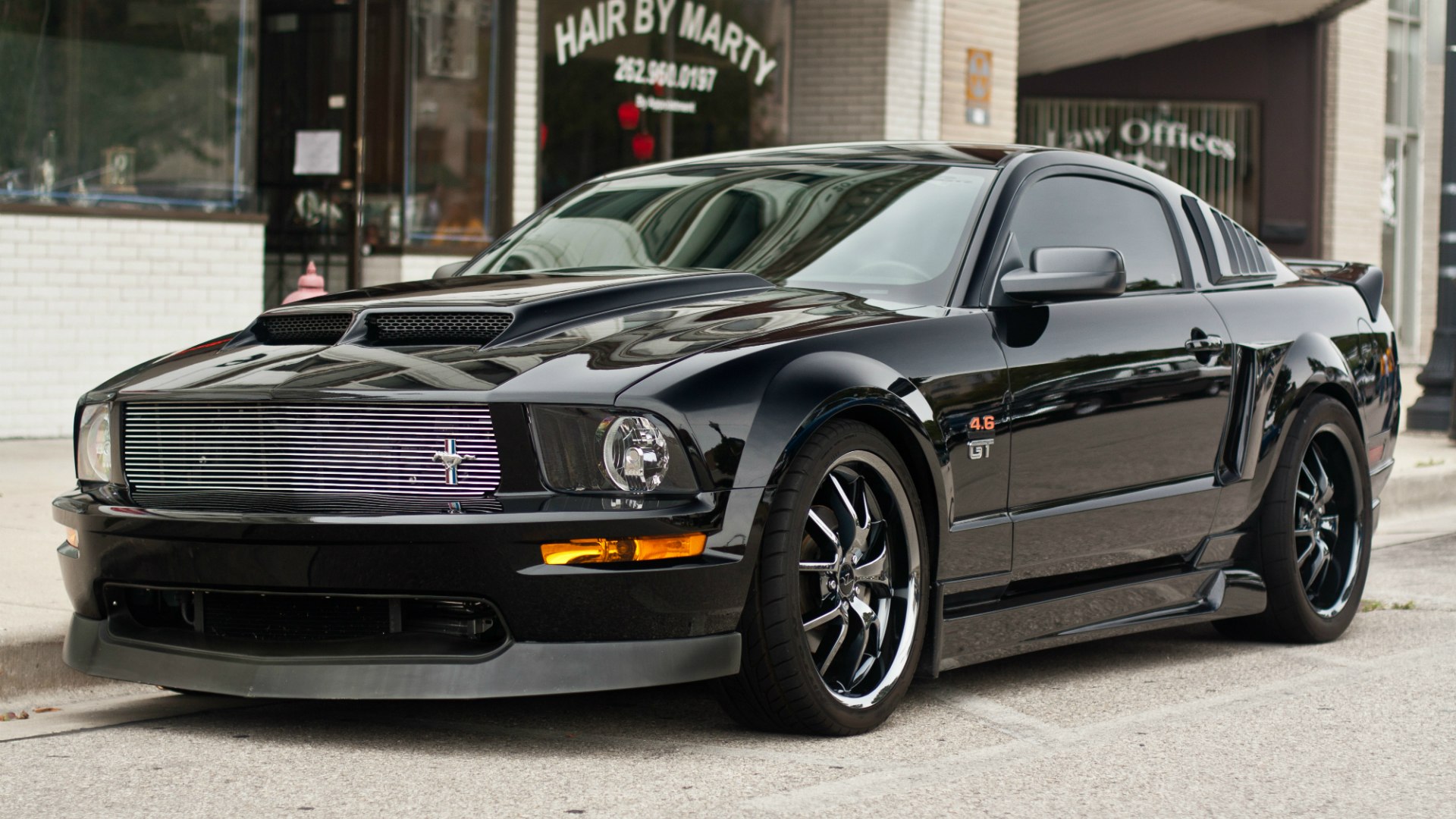Автомобили Ford Mustang GT