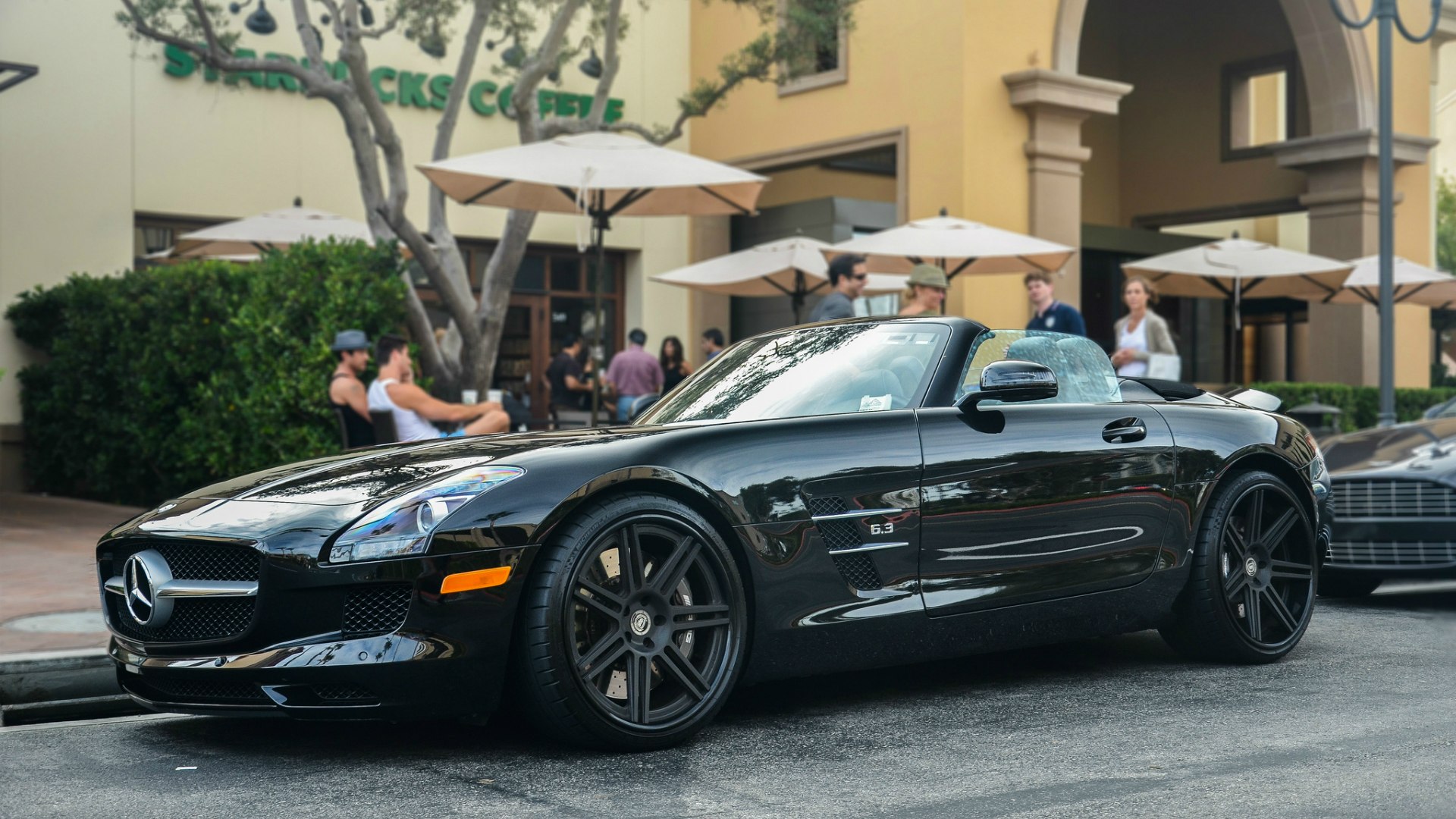 Mercedes Benz SLS AMG черный