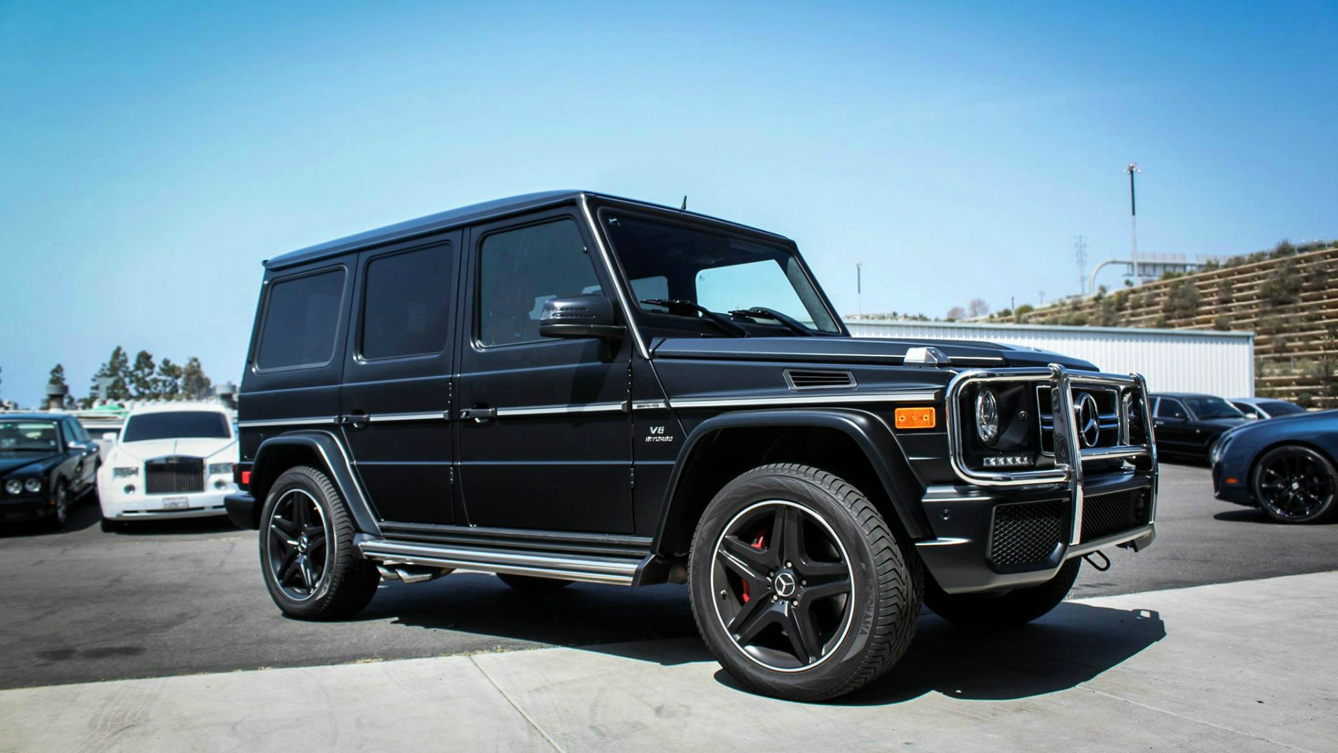 G63 обои на айфон