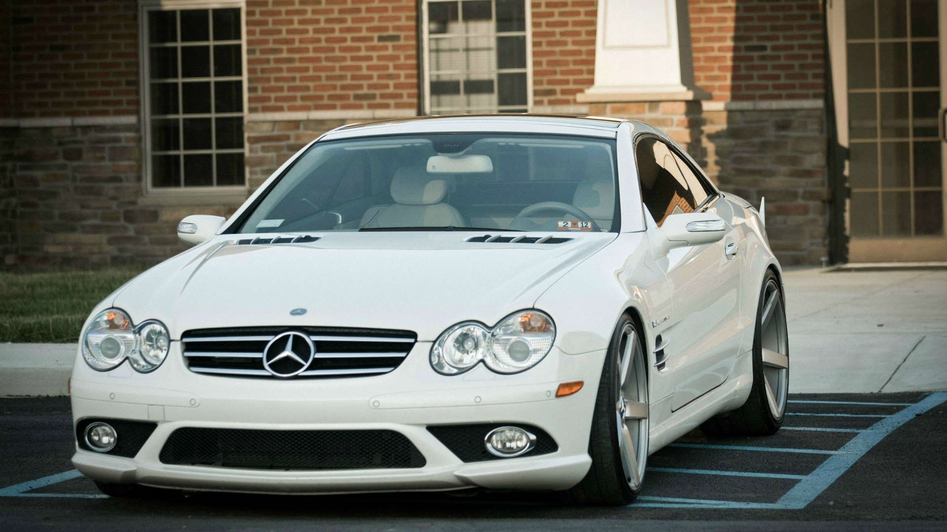 White sl65 AMG