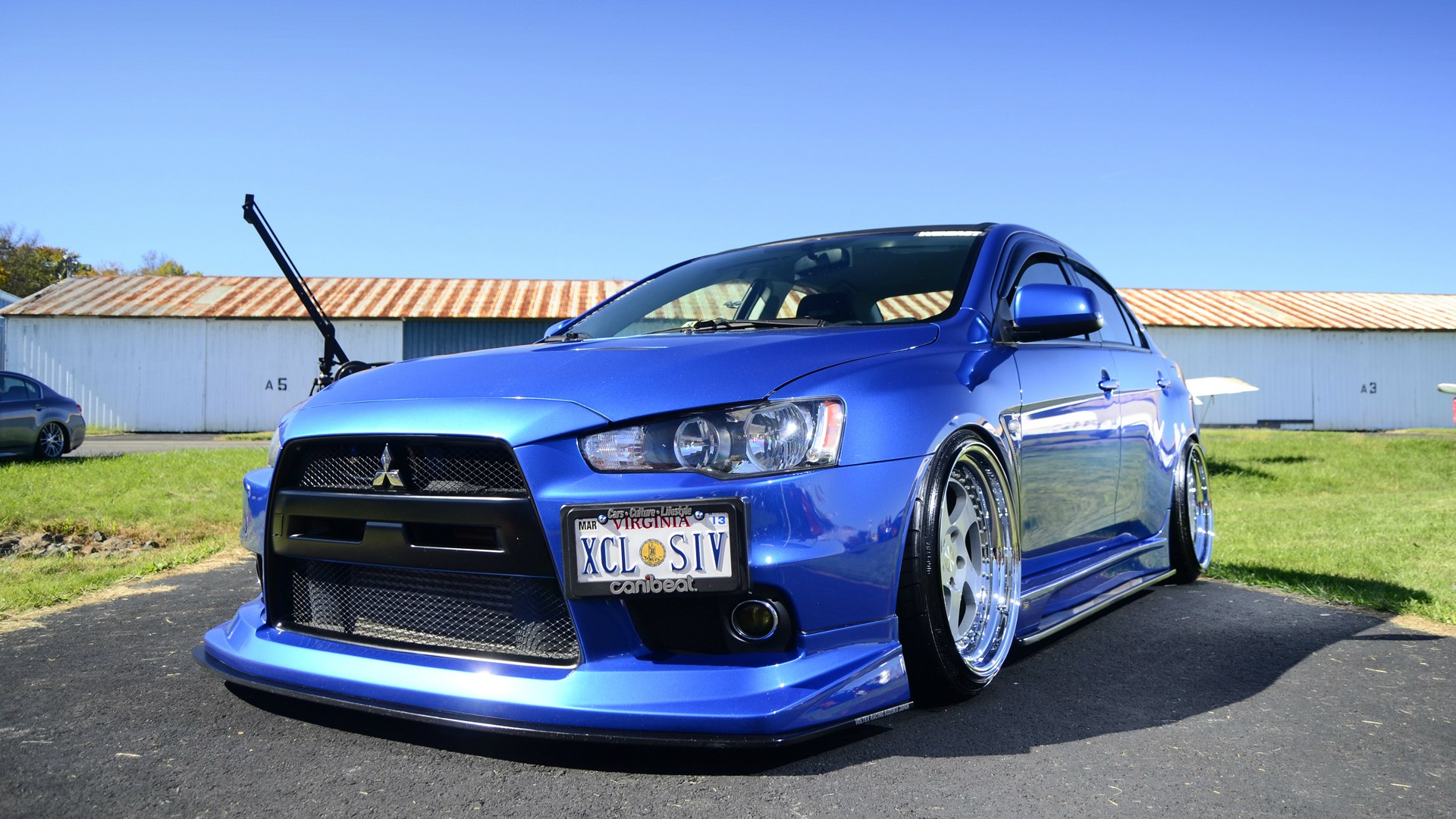 Mitsubishi Lancer Evolution 10 синий