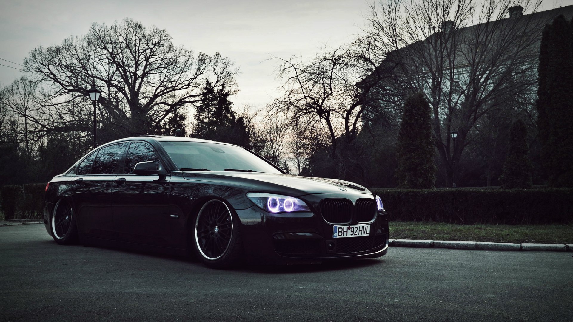 Автомобили BMW 7-Series F01
