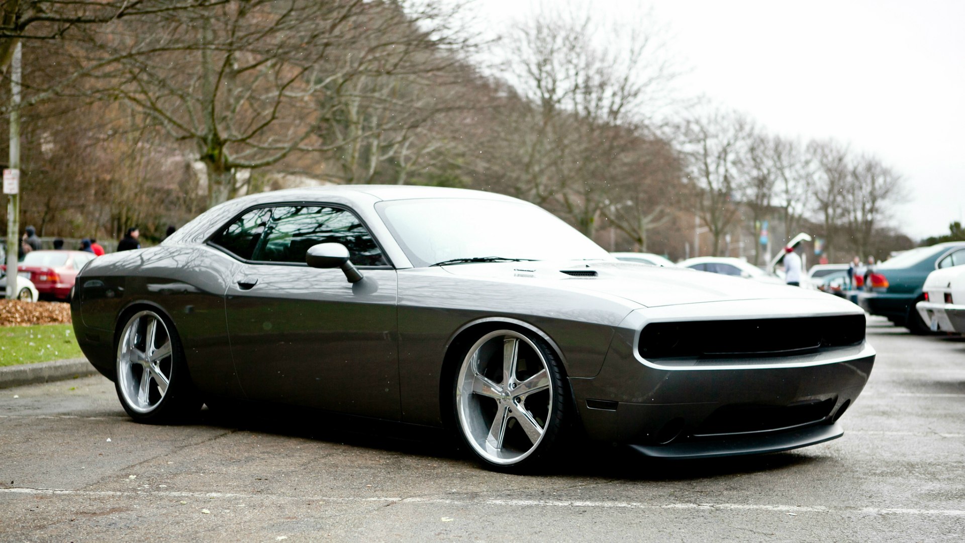 Dodge Challenger занижение