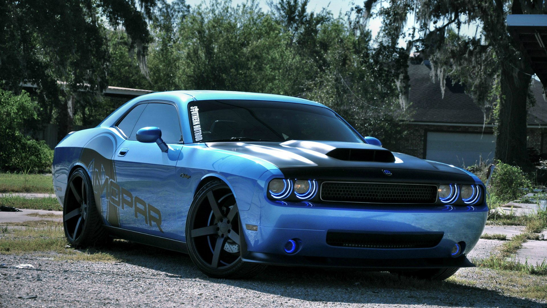 Dodge Challenger занижение