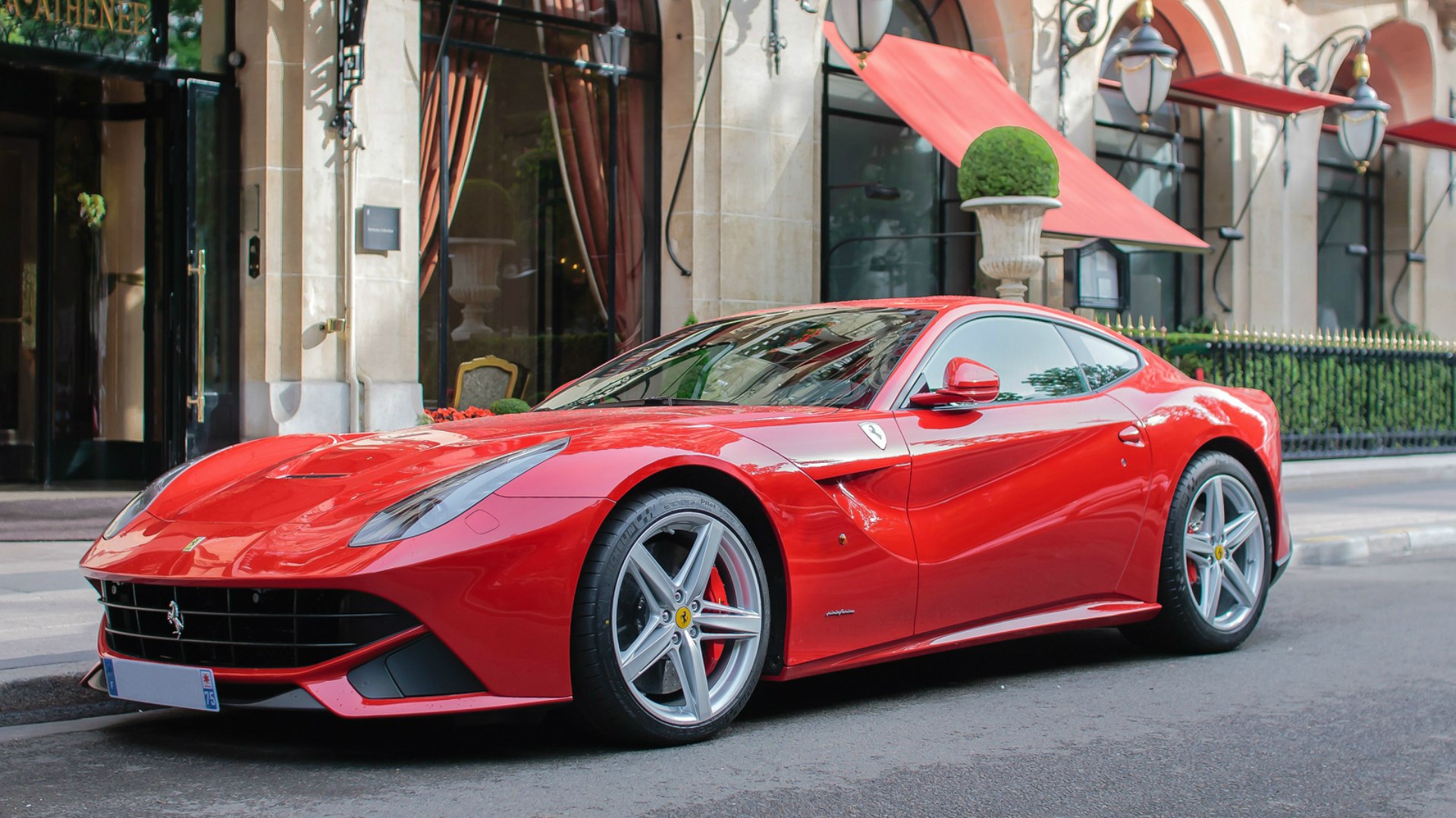 Ferrari f12 Berlinetta черная матовая