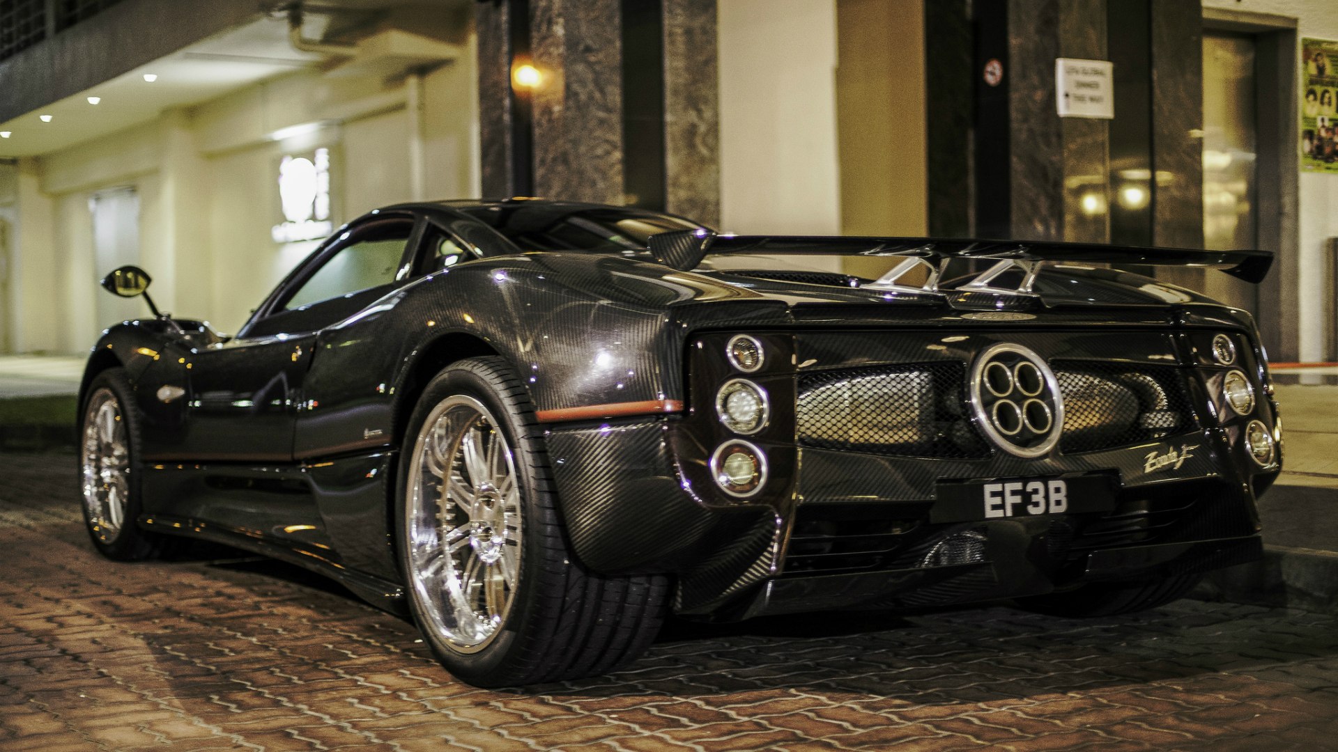 Pagani Zonda Black