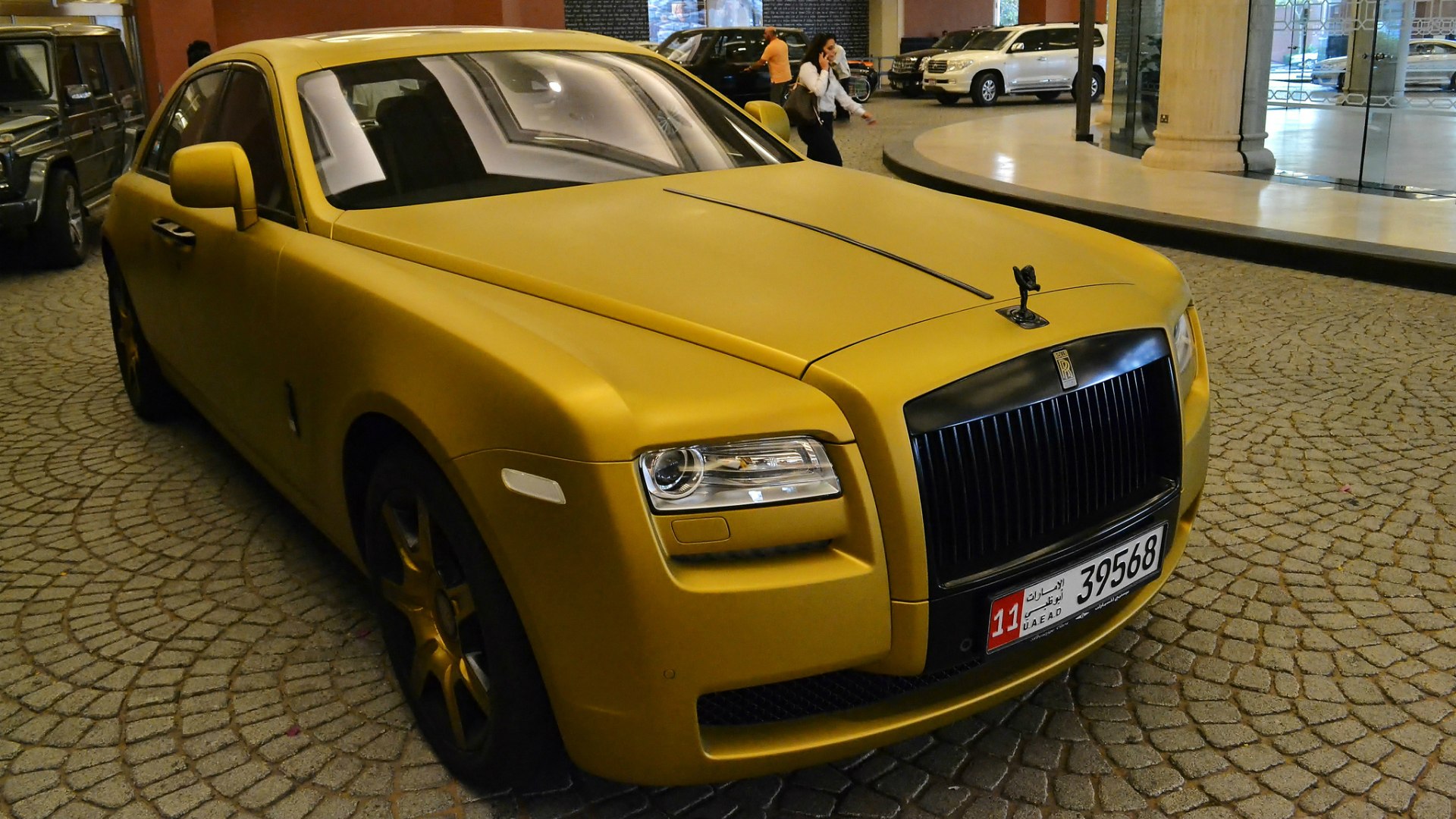 Rolls Royce Wraith Gold