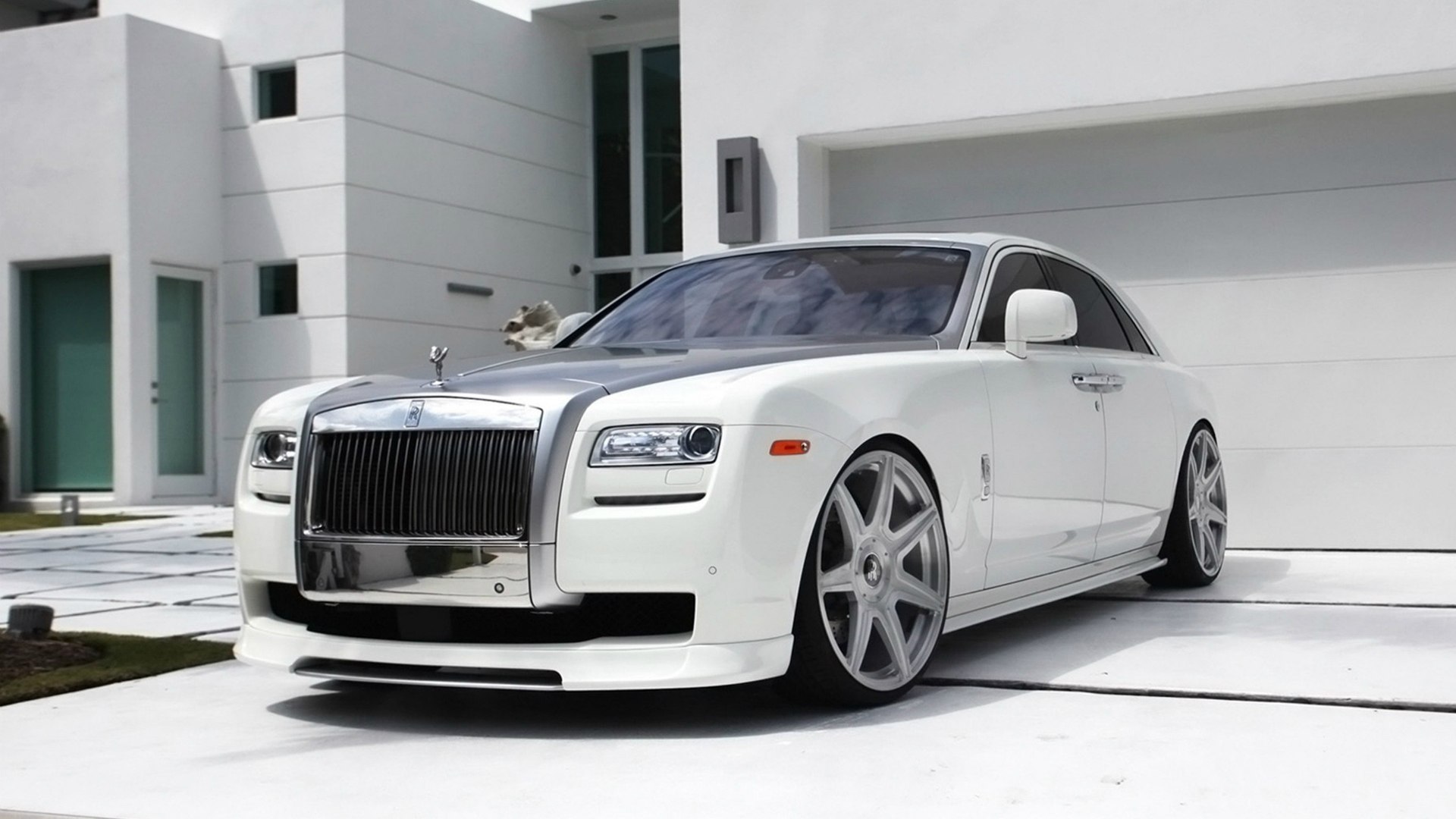 Rolls royce обои на iphone