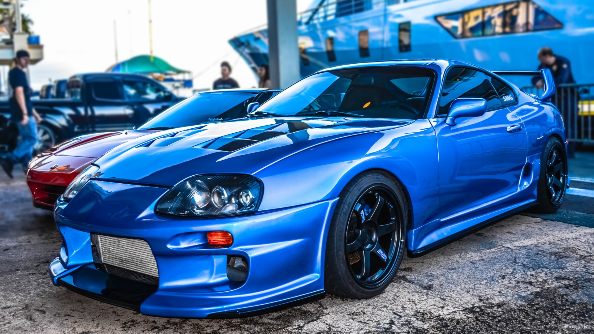 Toyota Supra синяя