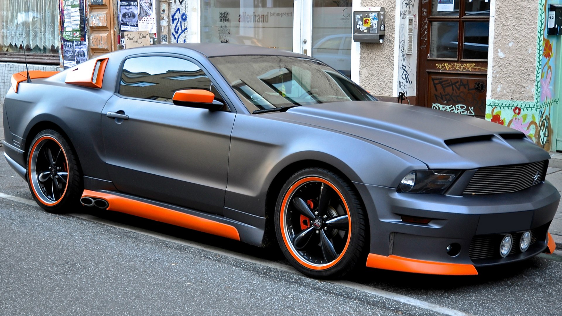 Ford Mustang gt Nissan GTR