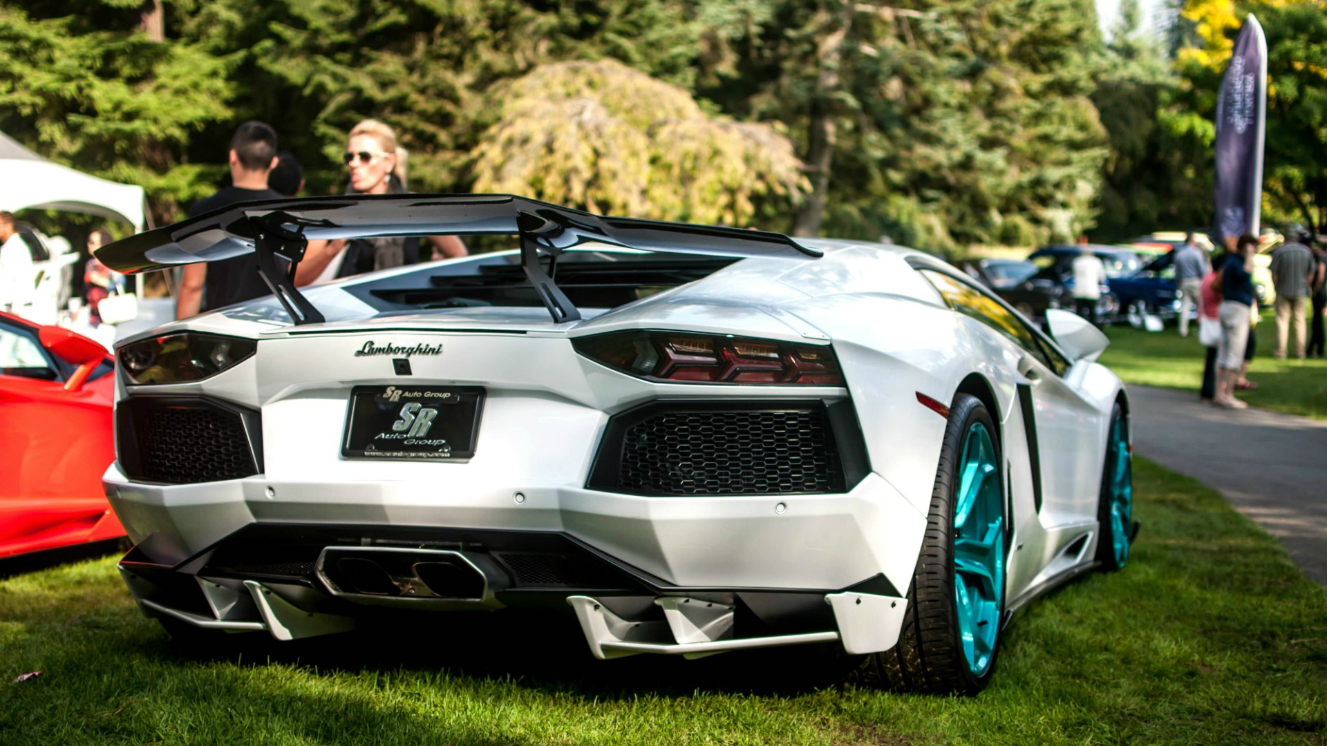 РћР±РѕРё Lamborghini Aventador White