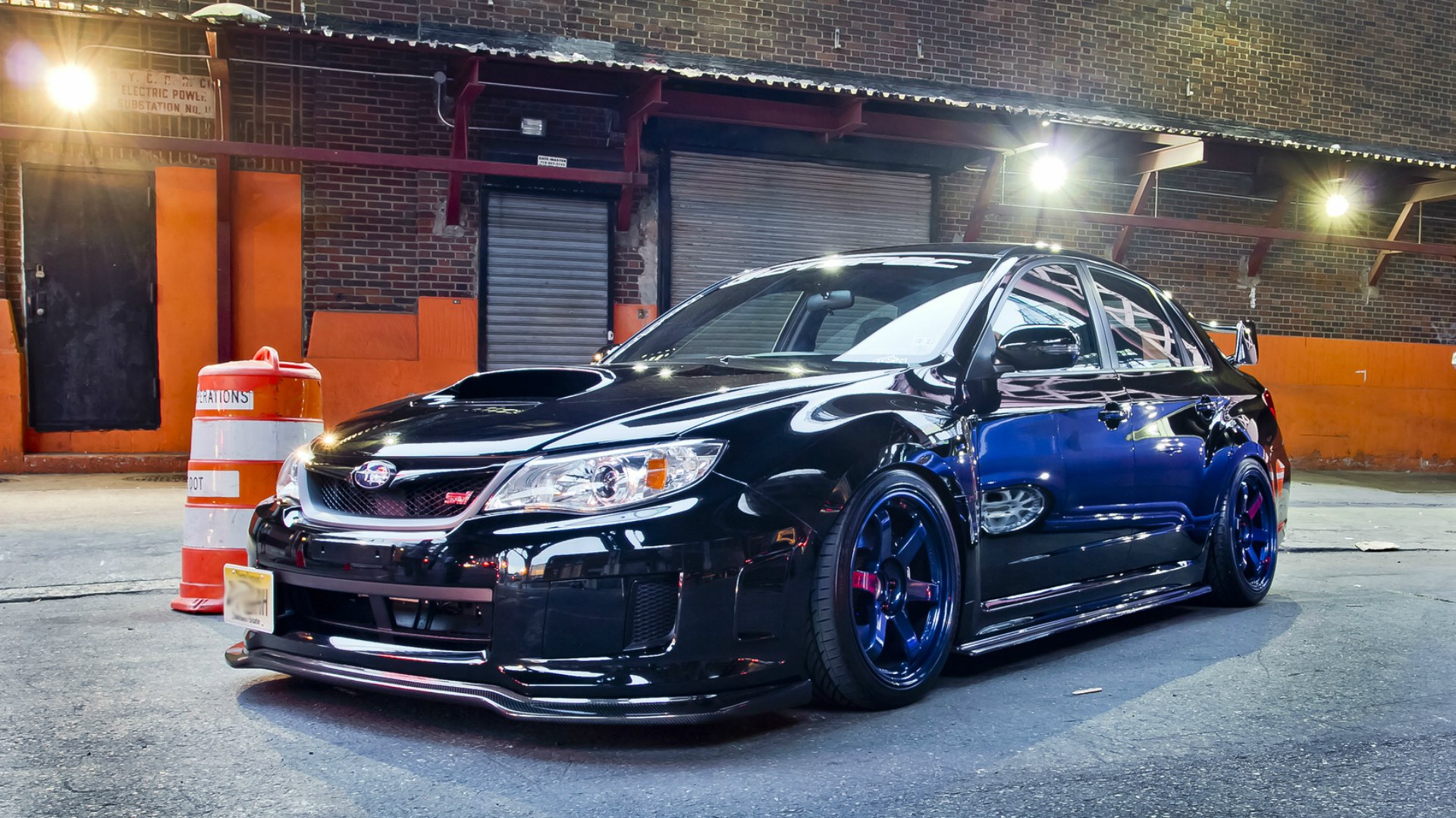 Subaru Impreza WRX STI черный зимой