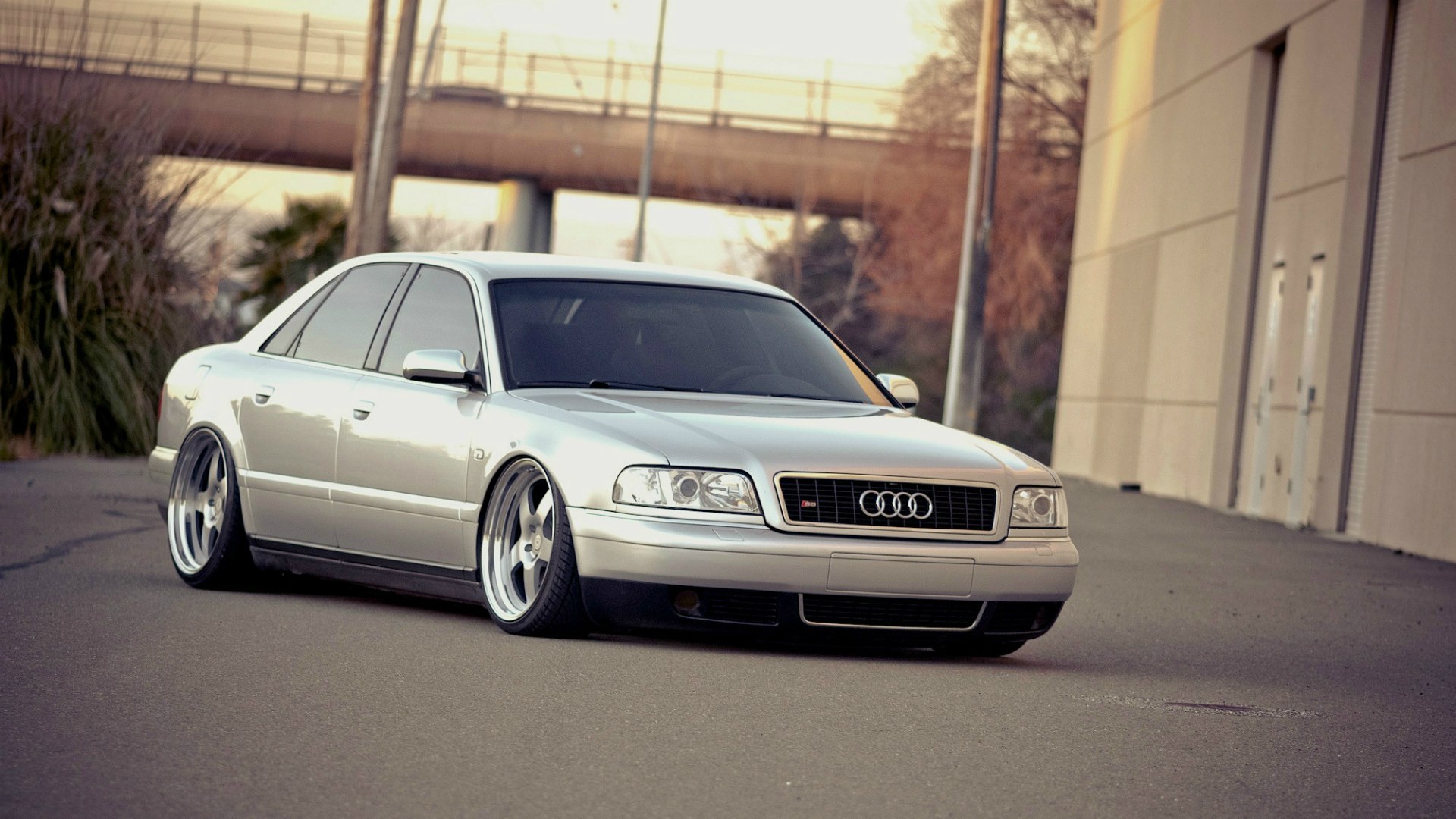 4 8 100. Audi s8 стенс. Audi s8 stance. Audi s8 d2 stance. Audi s8 2000 stance.