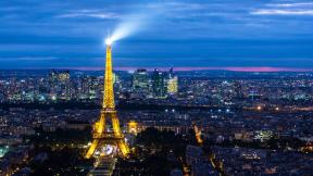 Эйфелева башня, Париж, Франция, с высоты, вечерний город
